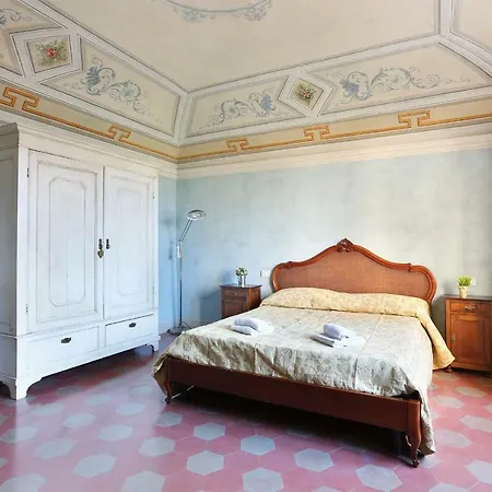 Casa Arancio Pietrasanta